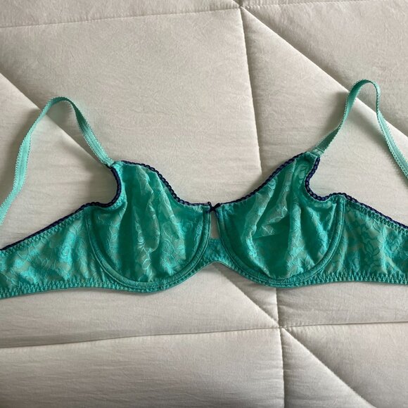 WACOAL B'Tempted Lace Bra - 34 DD in Green - Picture 1 of 3